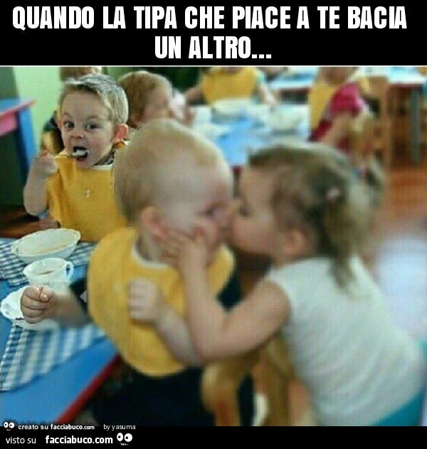 Quando la tipa che piace a te bacia un altro