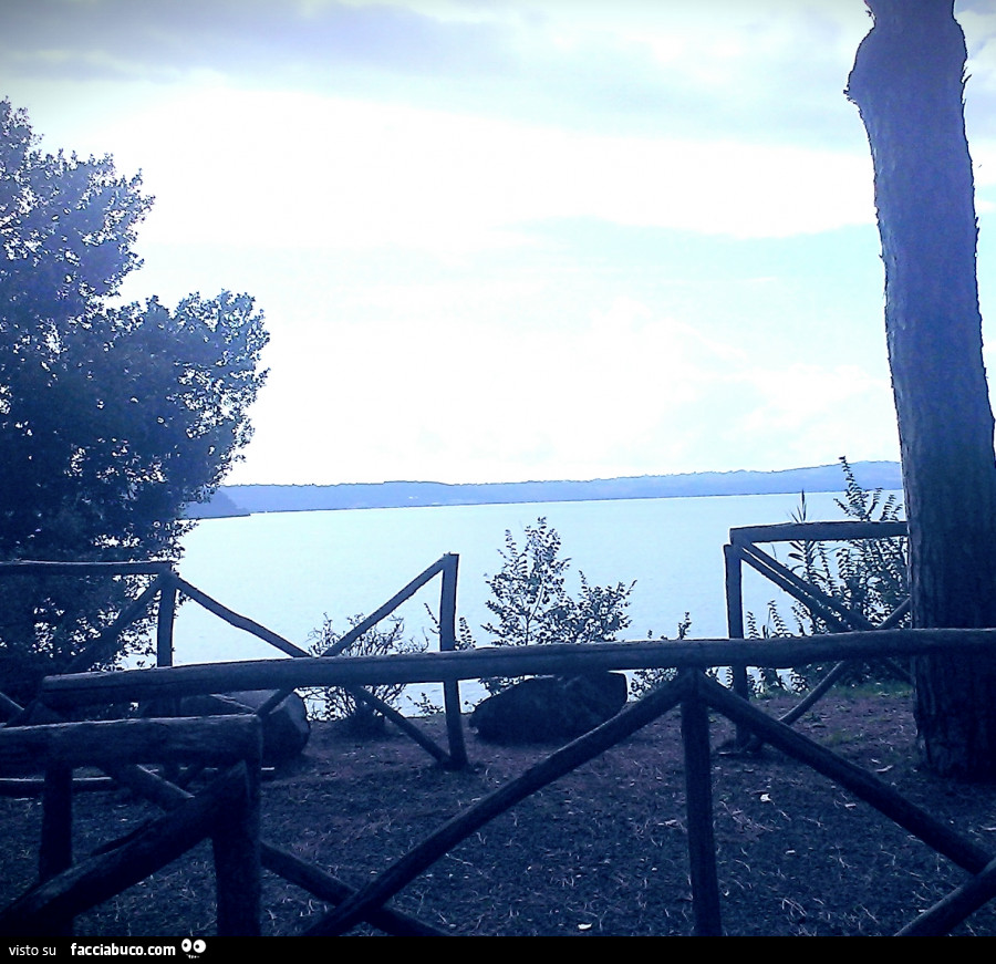 Lago di Bracciano. Foto scattata da Limoncino