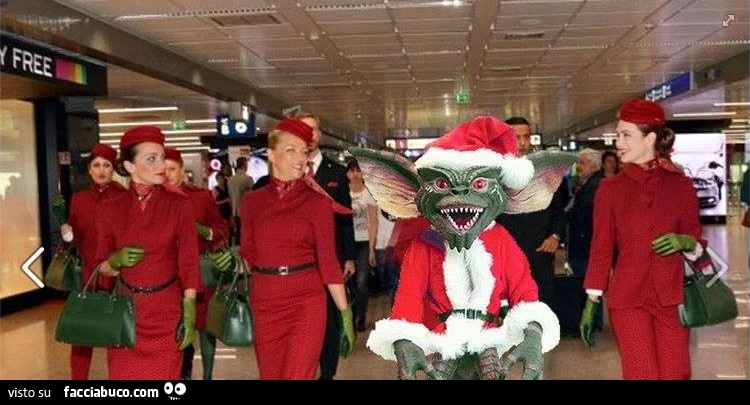 Divise Alitalia come i Gremlin