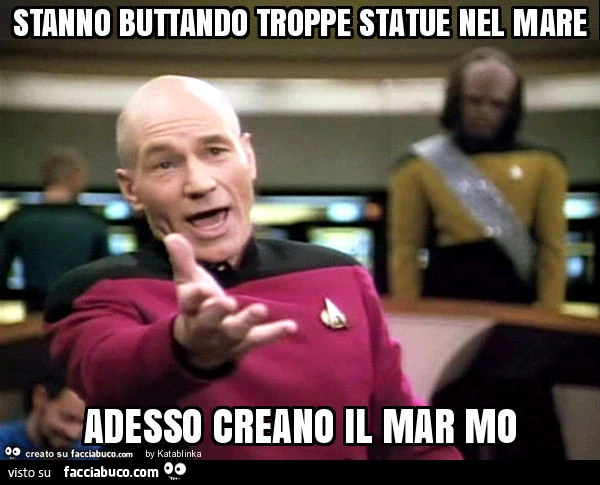 Stanno buttando troppe statue nel mare adesso creano il mar mo