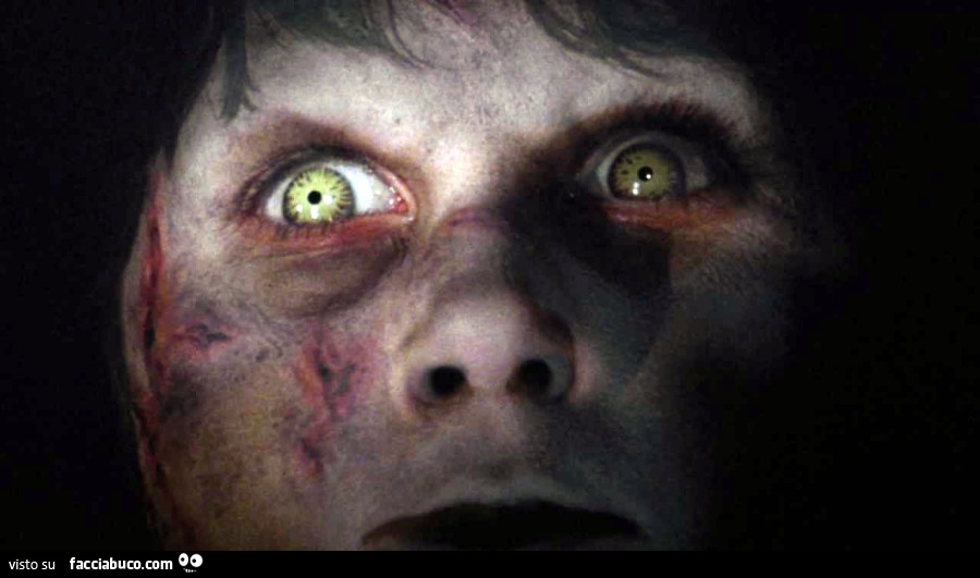 Occhi horror della bambina indemoniata